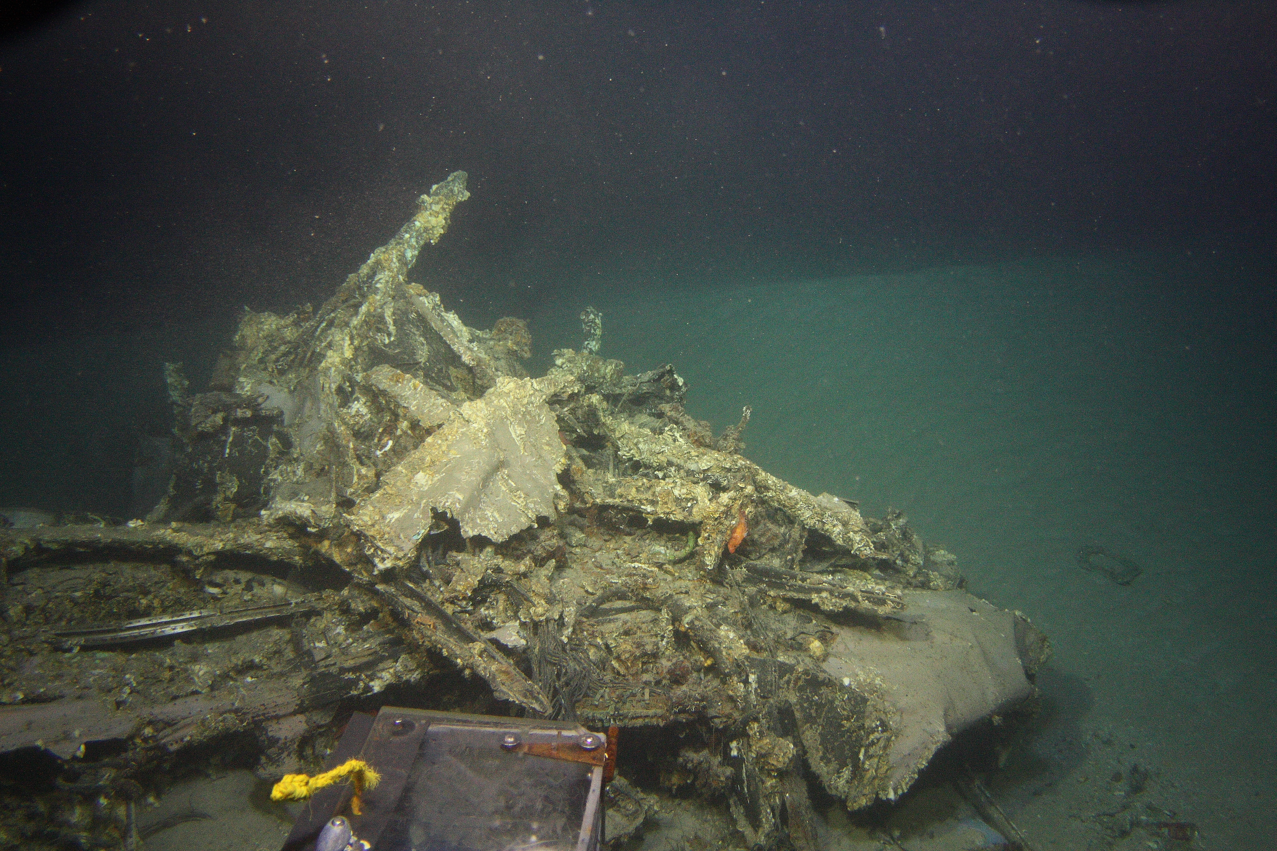 Survey: Engine, wing root and wreckage