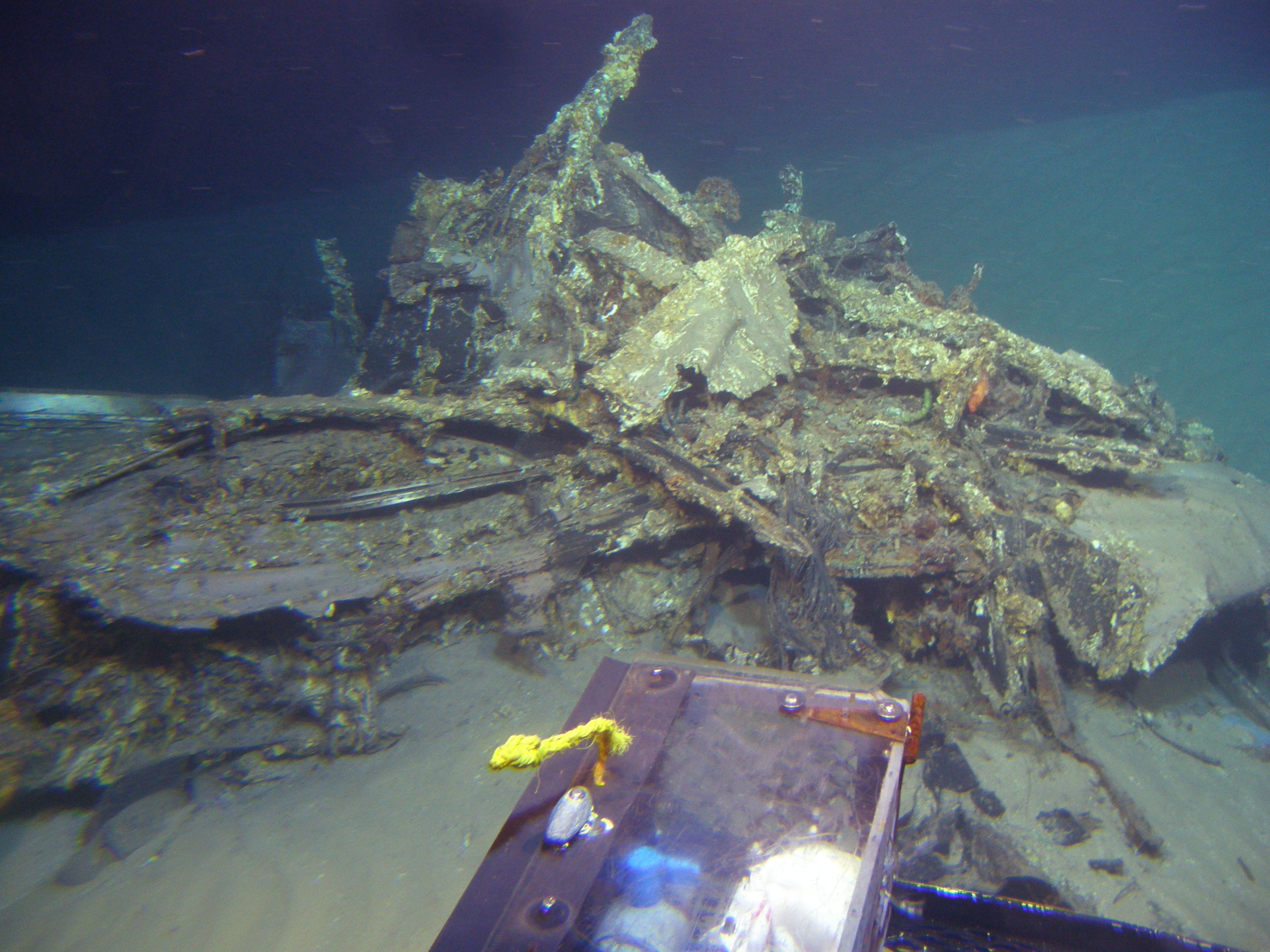 Survey: Engine, wing root and wreckage