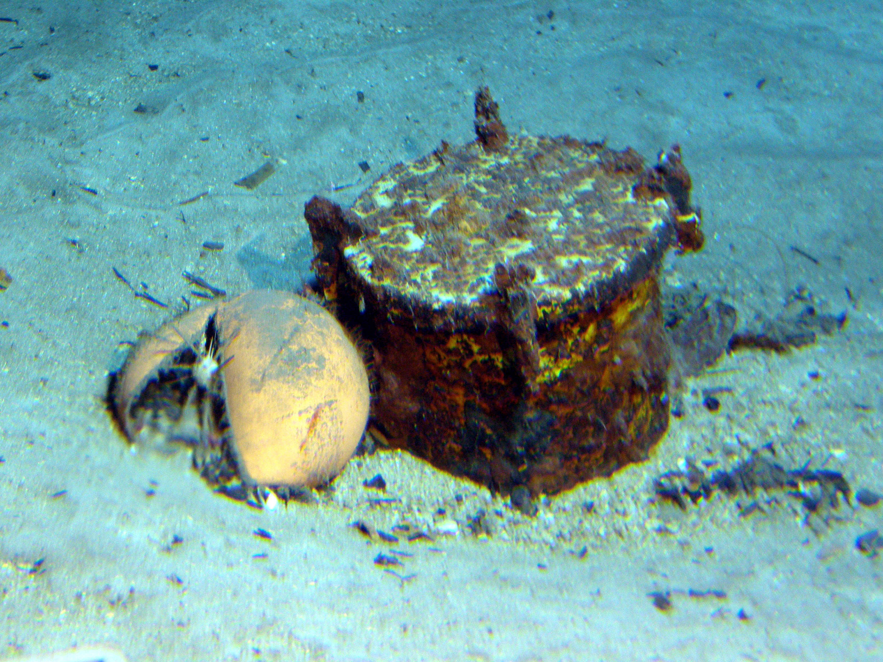 MISC-077: Latched Pipe & Ball