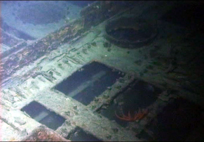 Survey: SS Helene engine to aft mast hole
