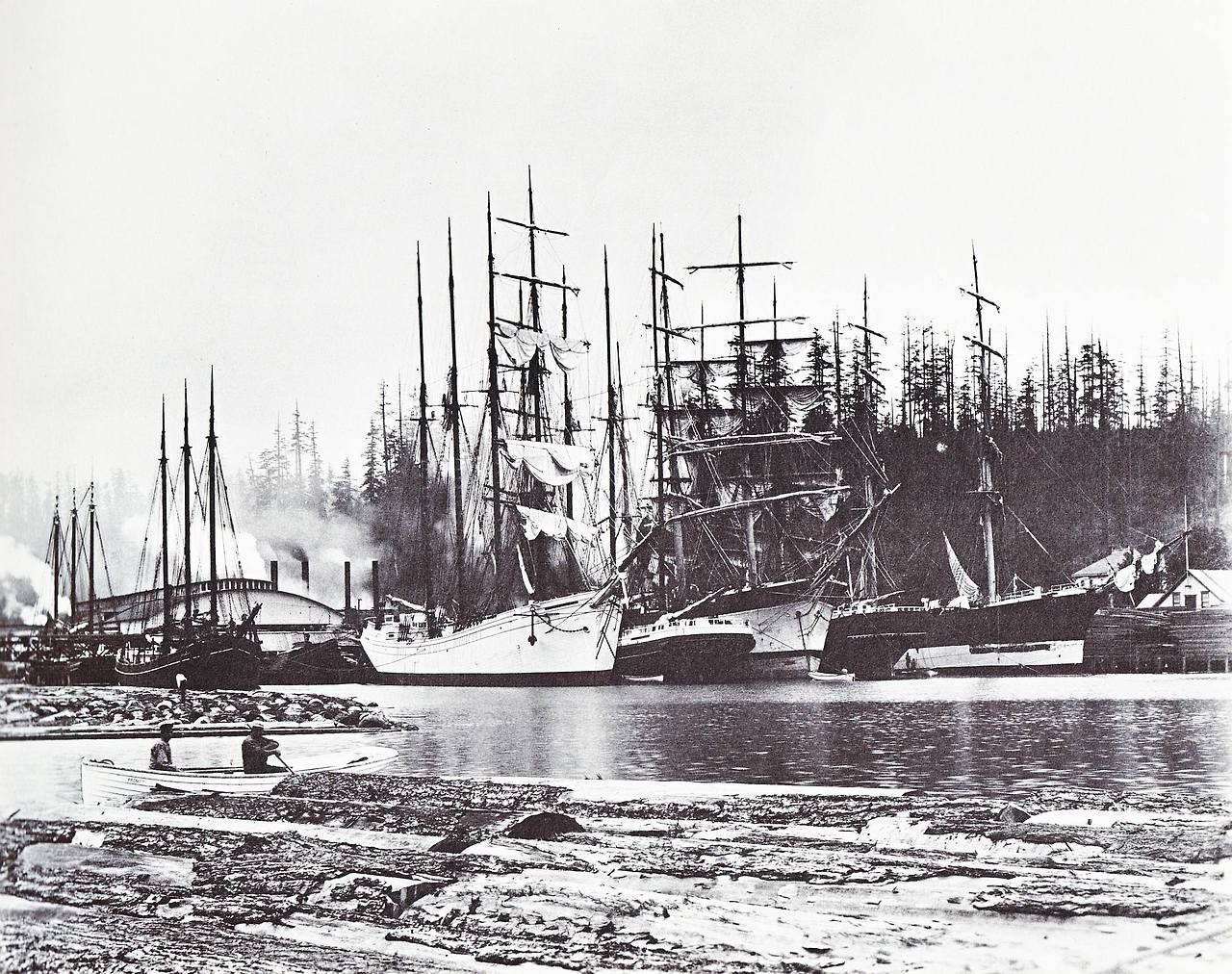 Historic photo: USS Kailua