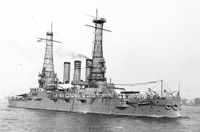 Historic photo: USS Ohio with caged foremast 1911