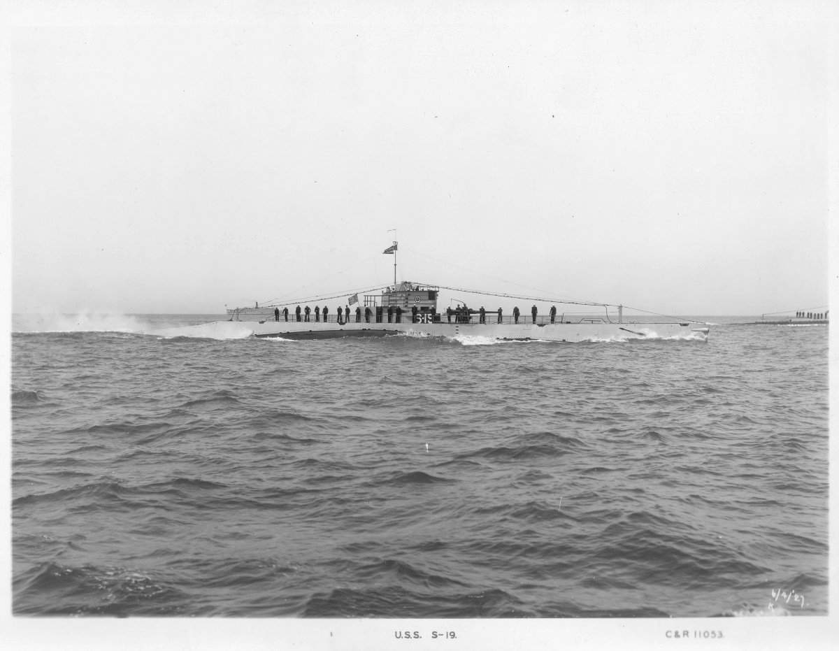 Historic photo: USS S-19 at sea