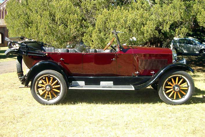 Historic photo: 1924 Stude El Spec side
