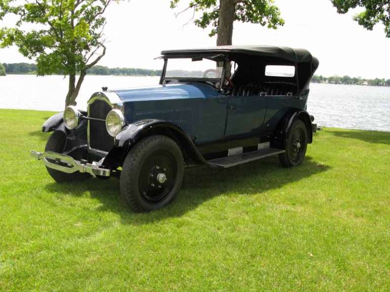 Historic photo: 1924 Stude El Spec blue