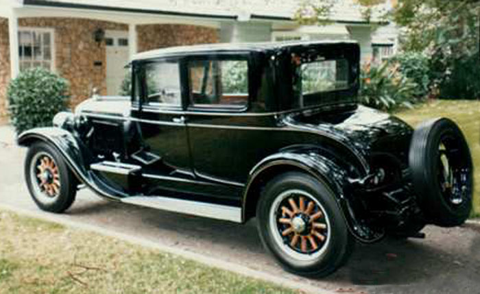 Historic photo: Cadillac 1927