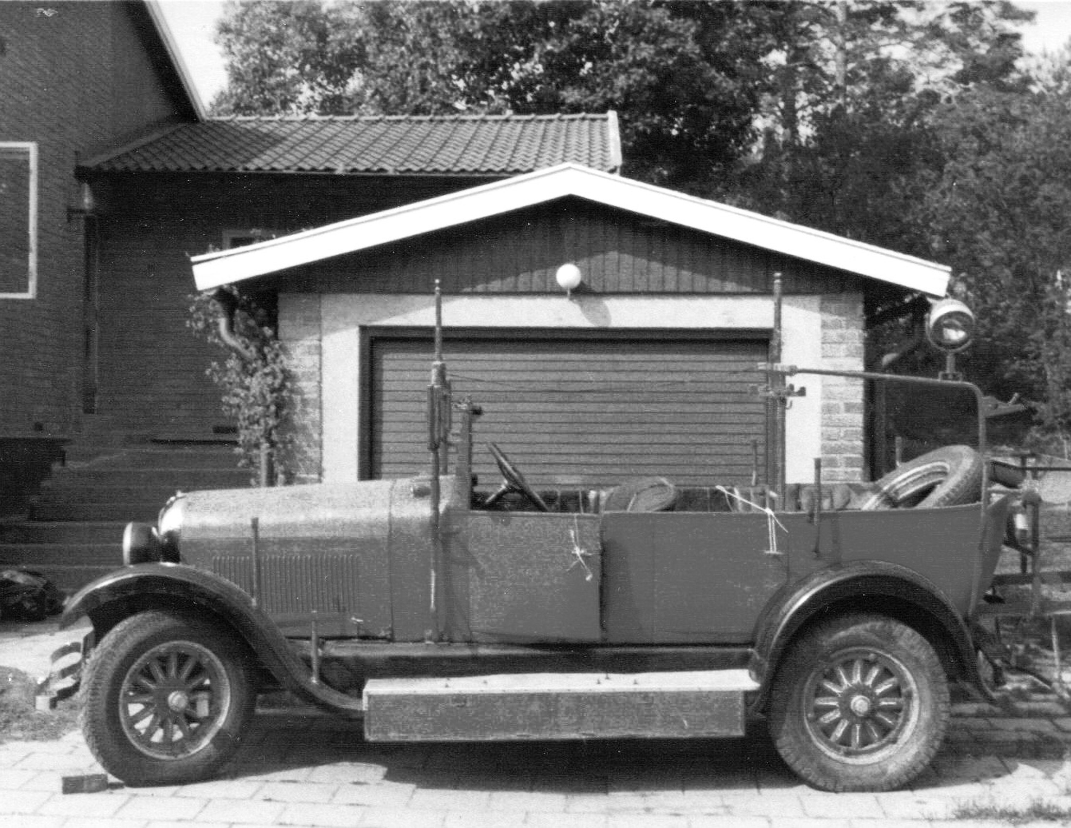 Historic photo: 1925-1926 Big Six Touring car