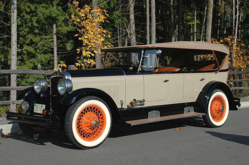 Historic photo: 1927 Nash Touring car