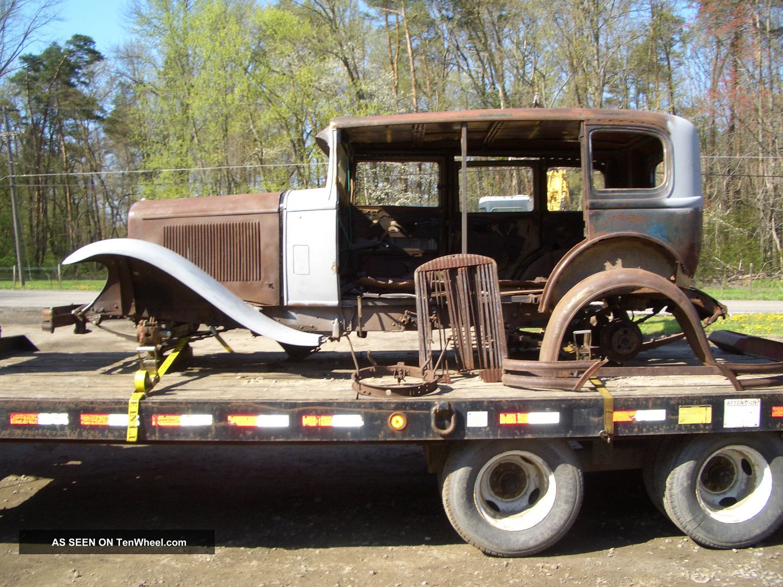 Historic photo: 1930 Buick model 50 4 door sedan