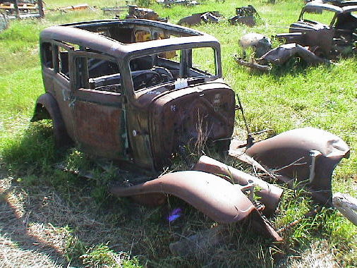 Historic photo: Chevrolet 4 door restoration