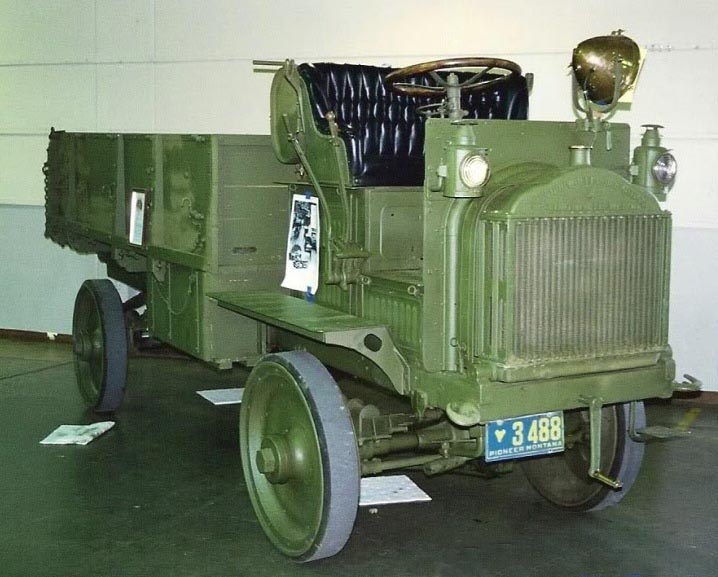 Historic photo: 1918 FWD mod B