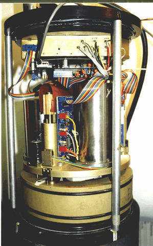 Internal view of H2O seismic package.