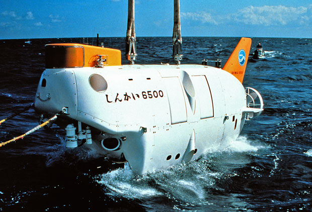 Photo of Shinkai 6500 deployment