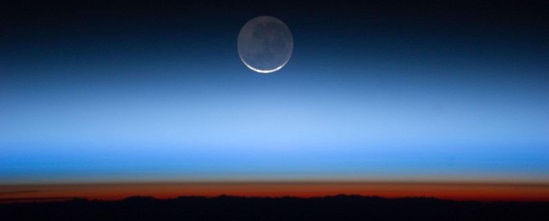 “Hovering on the Horizon” by NASA's Earth Observatory. Licensed under CC BY 2.0.