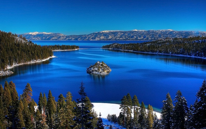 Emerald Bay photo by Michael originally posted to Flickr
