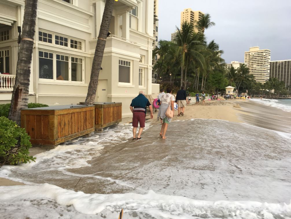 Tides at the Moana Surfrider on Waikiki Beach in late April 2017.