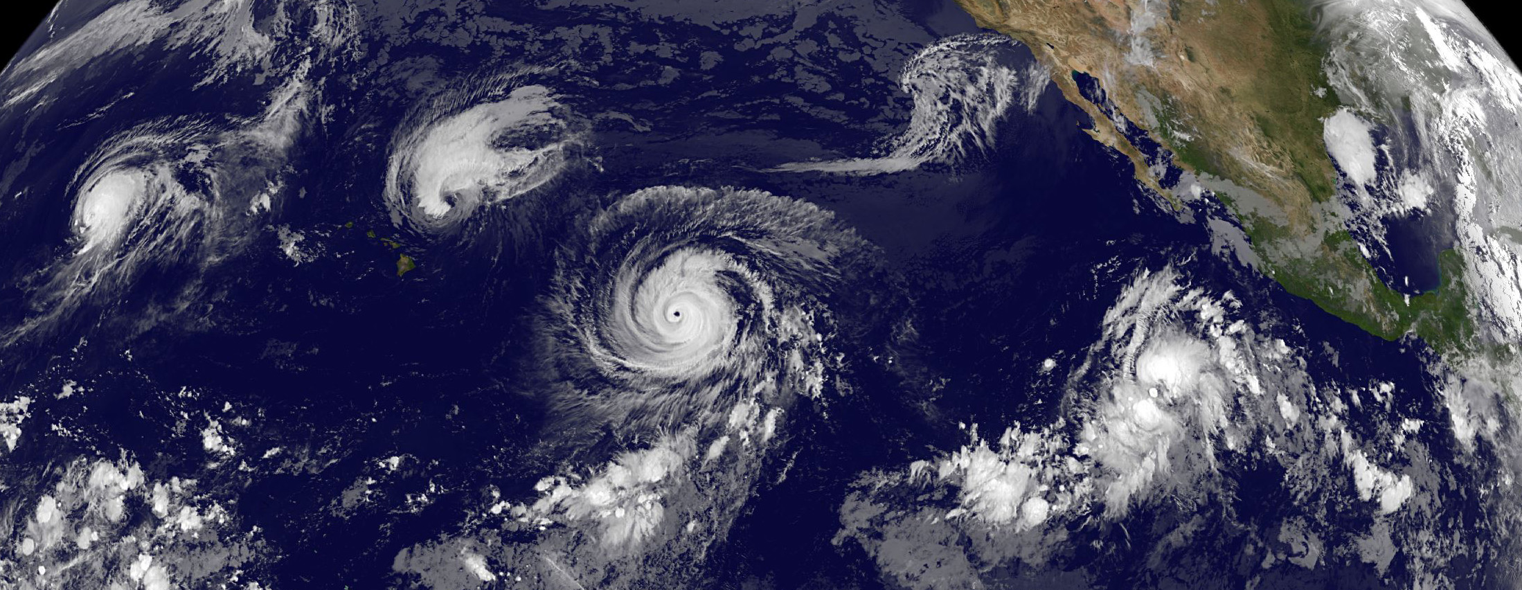 The Effects of Tropical Cyclones on Shipping - StormGeo